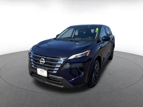 Used 2025 Nissan Rogue SV FWD image 7