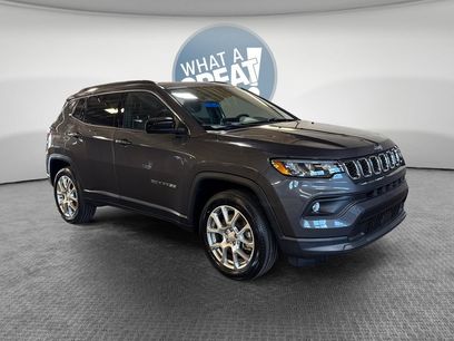 Used 2024 Jeep Compass Latitude w/ Sun and Sound Group