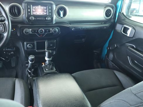 Used 2020 Jeep Wrangler Unlimited Sport image 28