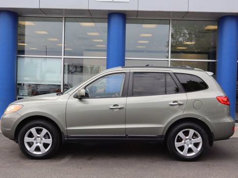 Used 2009 Hyundai Santa Fe Limited AWD/4WD image 2