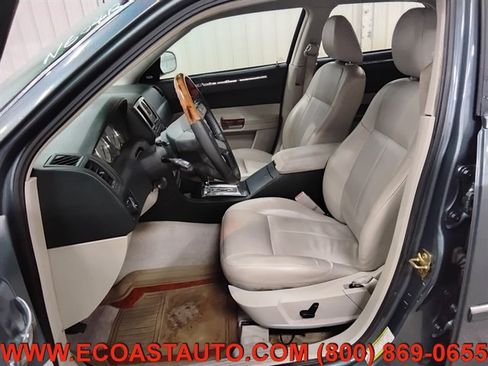 Used 2006 Chrysler 300 Touring RWD image 10