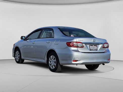 Used 2011 Toyota Corolla LE FWD image 16