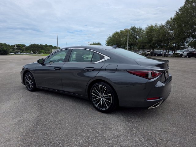 Used 2025 Lexus ES 350 w/ Premium Package FWD image 5
