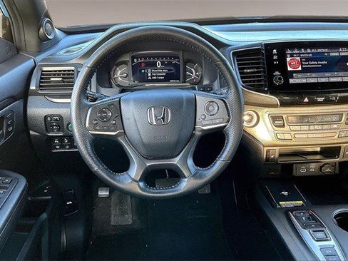 Certified 2024 Honda Passport TrailSport image 8