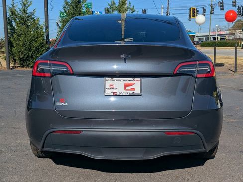 Used 2021 Tesla Model Y 2WD image 24