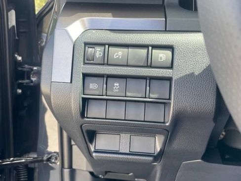 New 2026 Toyota 4Runner SR5 AWD/4WD image 25
