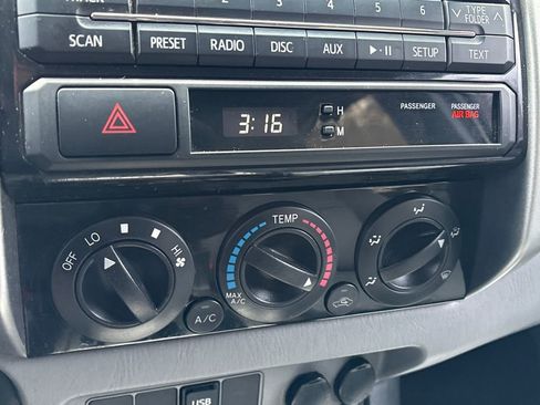 Used 2012 Toyota Tacoma 4x4 Double Cab image 18