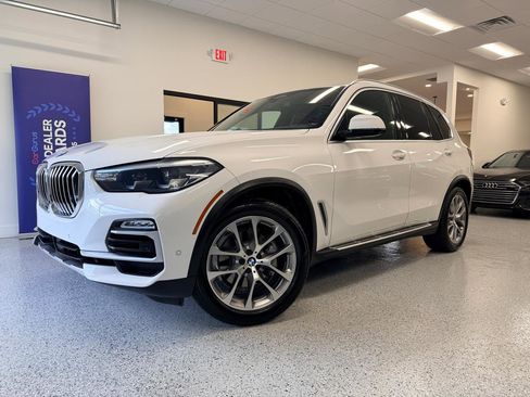 Used 2020 BMW X5 sDrive40i w/ Premium Package image 2