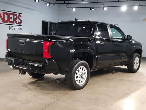Used 2024 Toyota Tacoma SR5 image 7