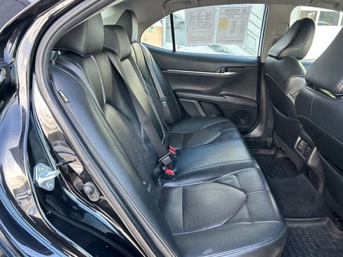 Used 2022 Toyota Camry XLE image 24
