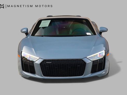 Used 2020 Audi R8 V10 w/ Carbon Exterior Package image 5