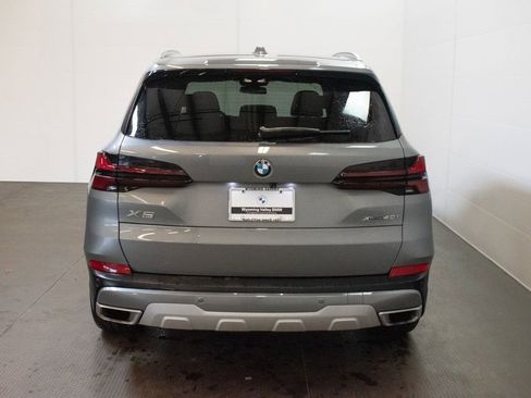 Used 2026 BMW X5 xDrive40i w/ Climate Comfort Package image 5
