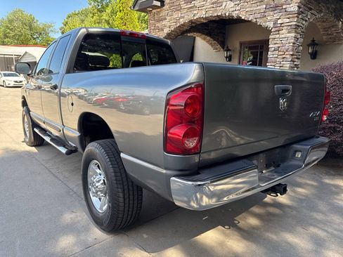 Used 2007 Dodge Ram 2500 Truck SLT AWD/4WD image 4