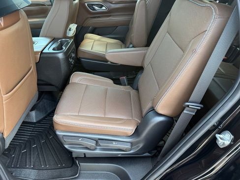 Used 2023 Chevrolet Tahoe High Country w/ Advanced Technology Package AWD/4WD image 11