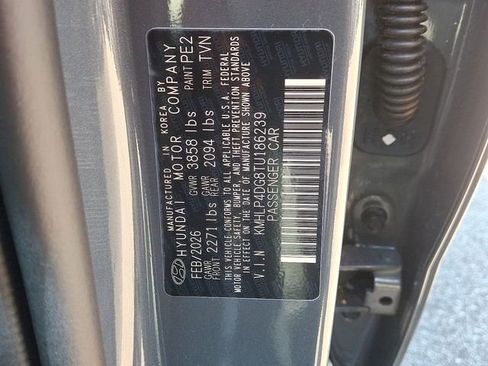 New 2026 Hyundai Elantra Limited FWD image 19