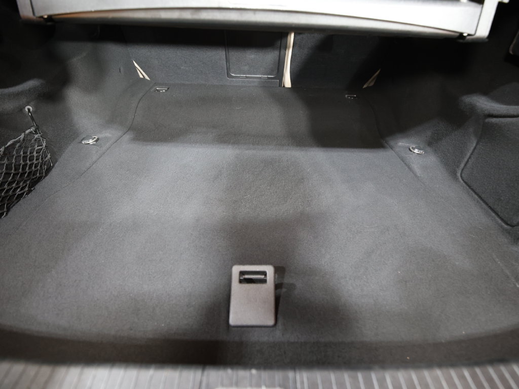 Used 2014 Mercedes-Benz E 350 Sedan image 26