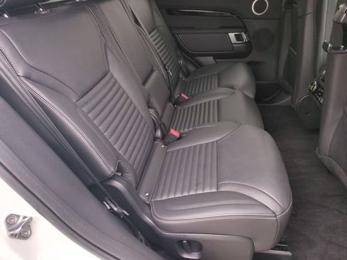 Used 2026 Land Rover Discovery S AWD/4WD image 17