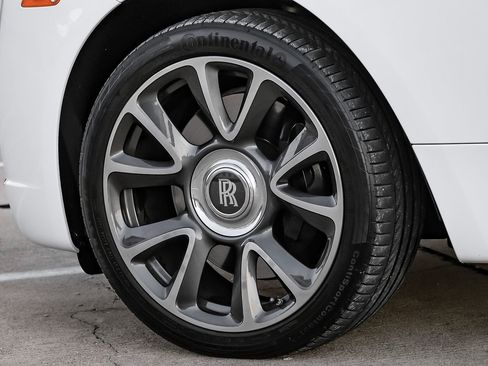 Used 2020 Rolls-Royce Wraith image 74