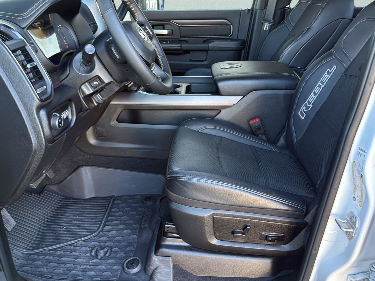Used 2025 RAM 2500 Rebel w/ Rebel Level 1 Equipment Group AWD/4WD image 29