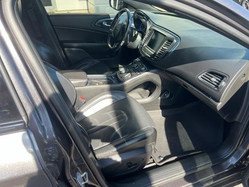 Used 2016 Chrysler 200 S w/ Premium Lighting Group AWD/4WD image 9