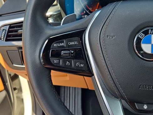 Used 2023 BMW 530i xDrive image 25