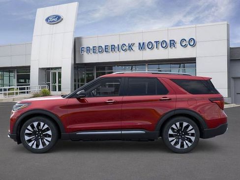 New 2026 Ford Explorer Platinum AWD/4WD image 3