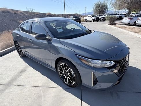 New 2025 Nissan Sentra SR image 3