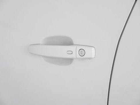 Used 2022 Chevrolet Trax LT w/ Driver Confidence Package image 36