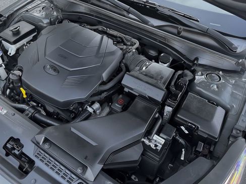 Used 2018 Kia Cadenza Technology image 27