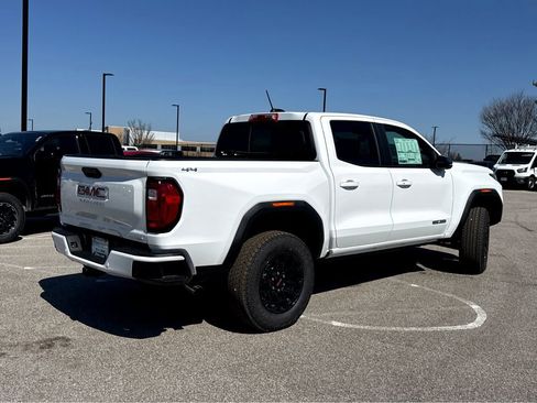 New 2026 GMC Canyon Elevation w/ Convenience Package image 2