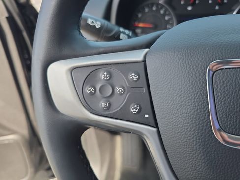 Used 2024 GMC Terrain SLT AWD/4WD image 22