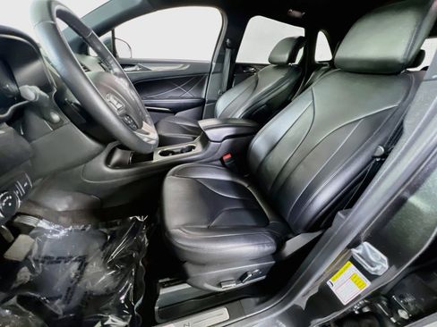 Used 2017 Lincoln MKC Premiere image 20