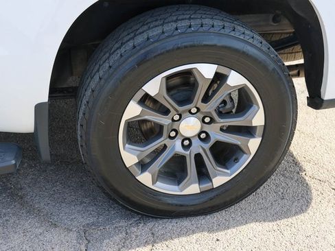 Used 2023 Chevrolet Silverado 1500 High Country w/ Technology Package image 7