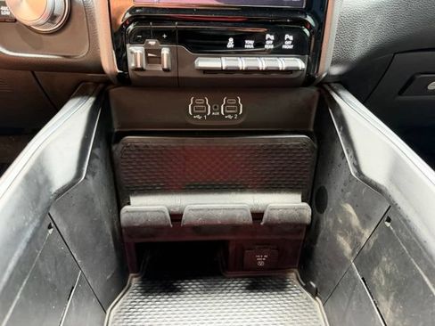 Used 2020 RAM 1500 Laramie w/ Sport Appearance Package AWD/4WD image 18