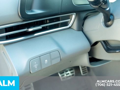 Used 2025 Hyundai Elantra Sport image 23