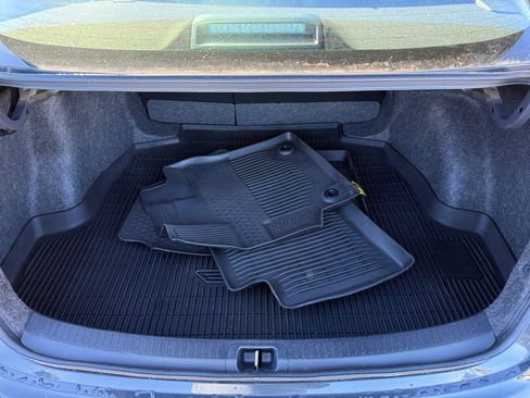 Used 2025 Toyota Corolla SE image 17