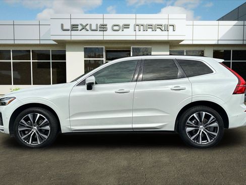 Used 2022 Volvo XC60 B5 Momentum w/ Advanced Package AWD/4WD image 2