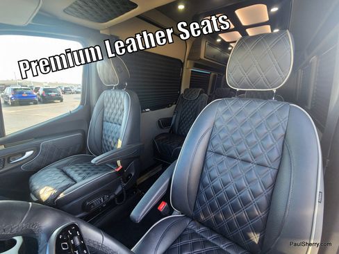 Used 2024 Mercedes-Benz Sprinter 3500 image 4