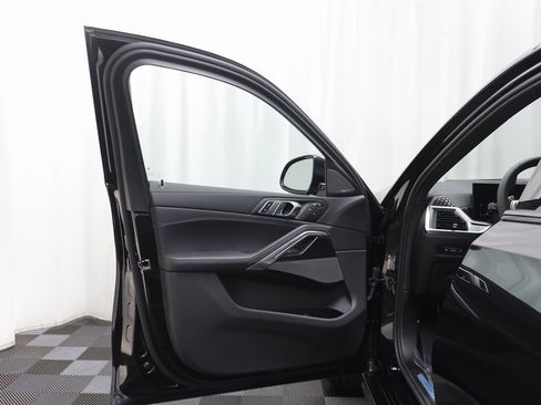 New 2026 BMW X6 xDrive40i w/ Climate Comfort Package image 4