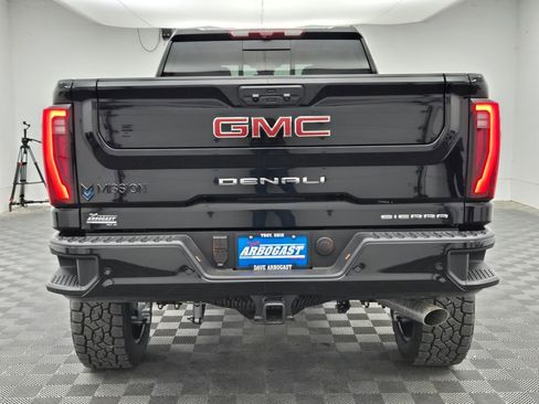 New 2025 GMC Sierra 2500 Denali w/ Denali Reserve Package image 14