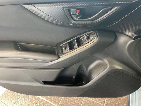 Used 2019 Subaru Crosstrek 2.0i image 10