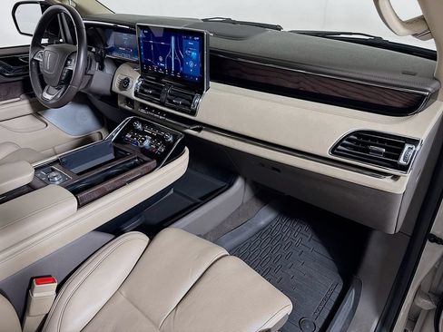 Used 2023 Lincoln Navigator Reserve AWD/4WD image 30