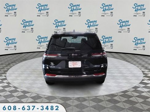 Used 2023 Jeep Grand Cherokee Limited w/ Luxury Tech Group II image 6