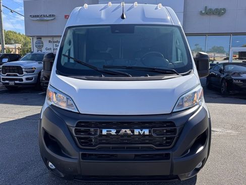 Used 2026 RAM ProMaster 2500 w/ Convenience Group FWD image 2