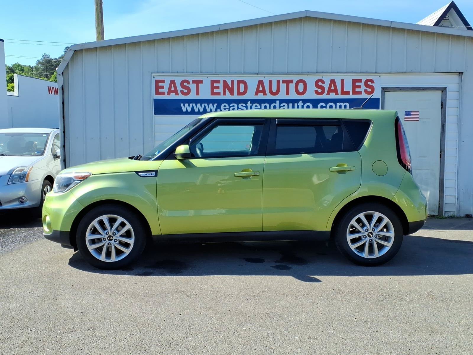 Used 2017 Kia Soul + FWD image 2