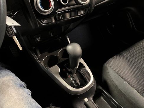 Used 2018 Honda Fit LX image 28