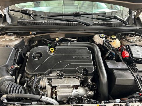 Used 2024 Chevrolet Malibu LT image 31