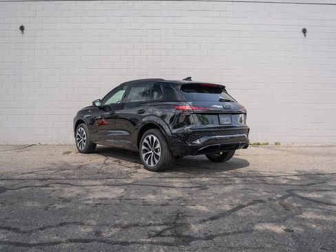 New 2026 Audi Q3 quattro 2.0T AWD/4WD image 4
