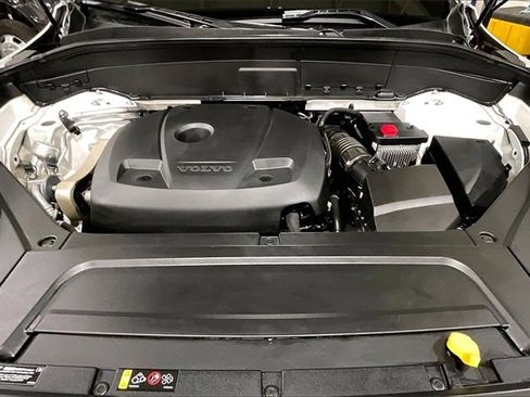 Used 2022 Volvo XC90 T6 Inscription w/ Climate Package image 10