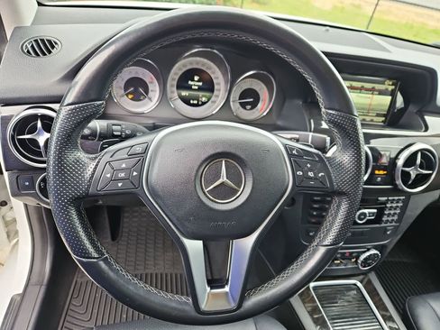Used 2014 Mercedes-Benz GLK 250 BlueTEC 4MATIC image 24
